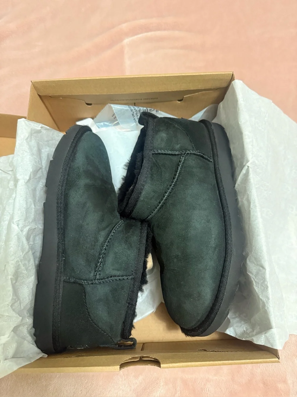 UGG soft black